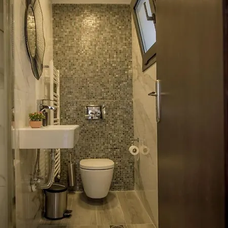 Eva's Luxurious Penthouse #mitropoleos6 Daire