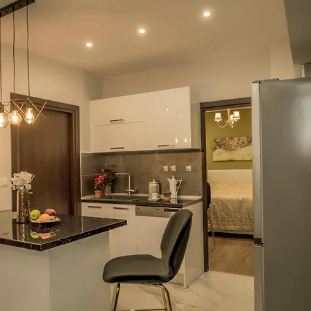 Eva's Luxurious Penthouse #mitropoleos6 Daire